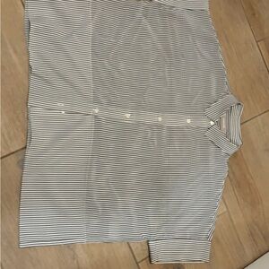 Everlane Women's Black and White Striped Button Down Shirt